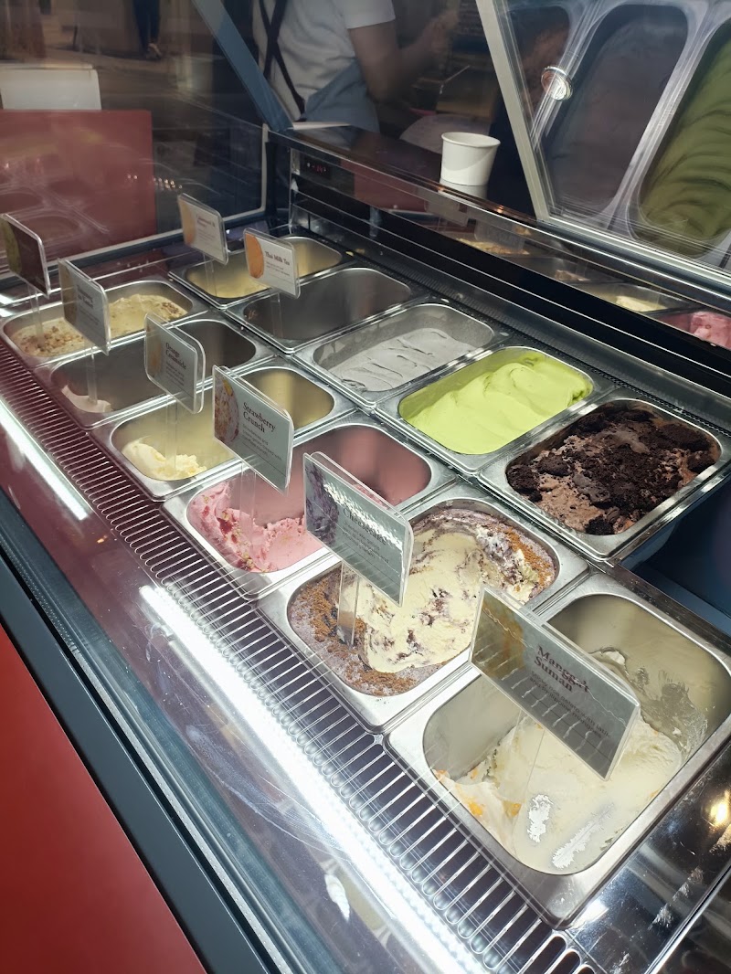 Manila Creamery - Manila Creamery Activity Center, Alabang Town Center, Muntinlupa, Metro Manila, Philippines