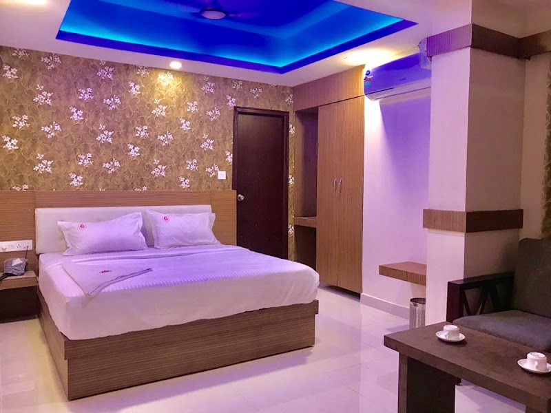 Hotel Grand Suites - Hotel Grand Suites, #4, 1st cross, R.K. Puram, Annamma temple extn, opp. kapali theatre, Majestic, Bengaluru, Karnataka 560009, India