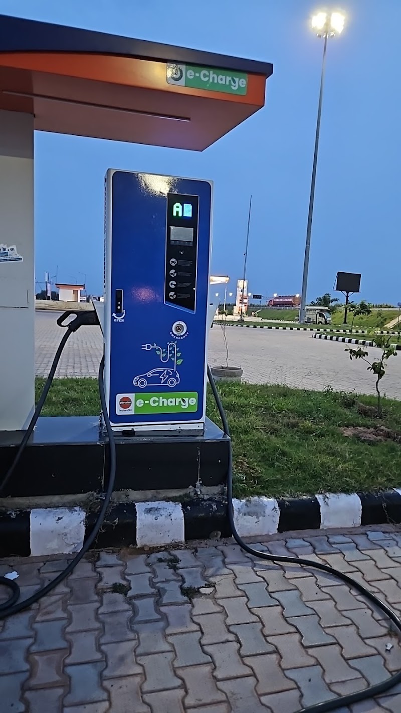 IndianOil - IndianOil XF7X+HP, Delhi - Mumbai Expy, Km 172, Gadarwara Brahmanan, Dhigariya Tappa Koleshwar, Rajasthan 303325, India