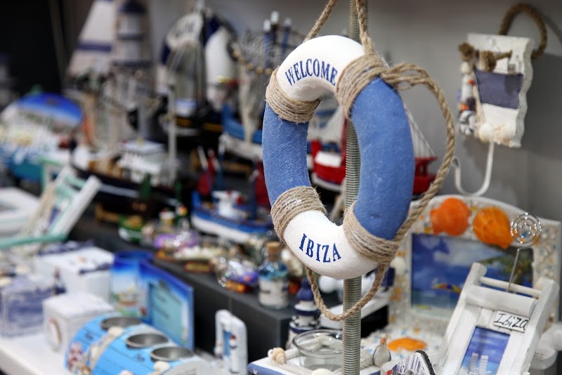 Ibiza´s Shop - Ibiza´s Shop, Carrer de Sant Mateu, 3, 07820 Sant Antoni de Portmany, Illes Balears, Spain
