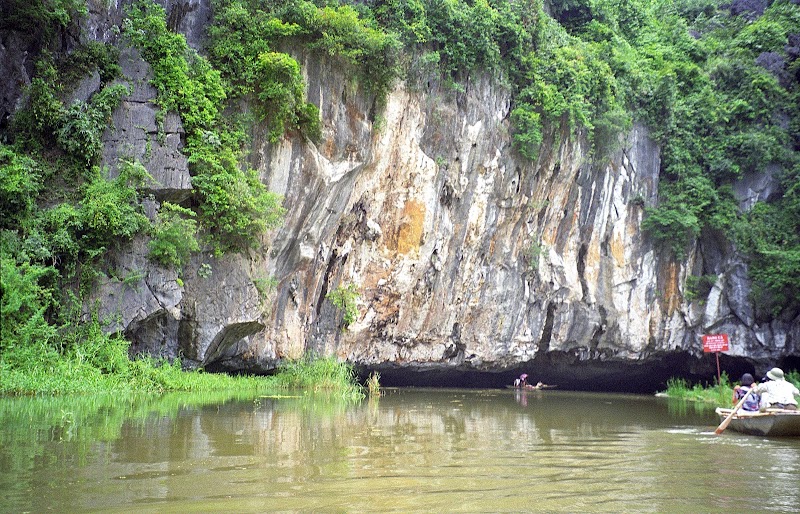 Bến Thánh - Bến Thánh, 6WFJ+VXQ, Nam Hoa Lu, Ninh Binh, Vietnam