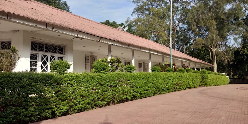Dak Bungalow