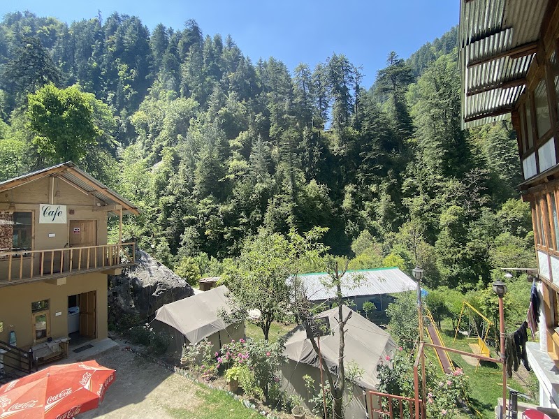 Shringi Vatika Home Stay Jibhi - Shringi Vatika Home Stay Jibhi BANJAR, SHRIGPUR, Ghiyagi, Himachal Pradesh 175123, India