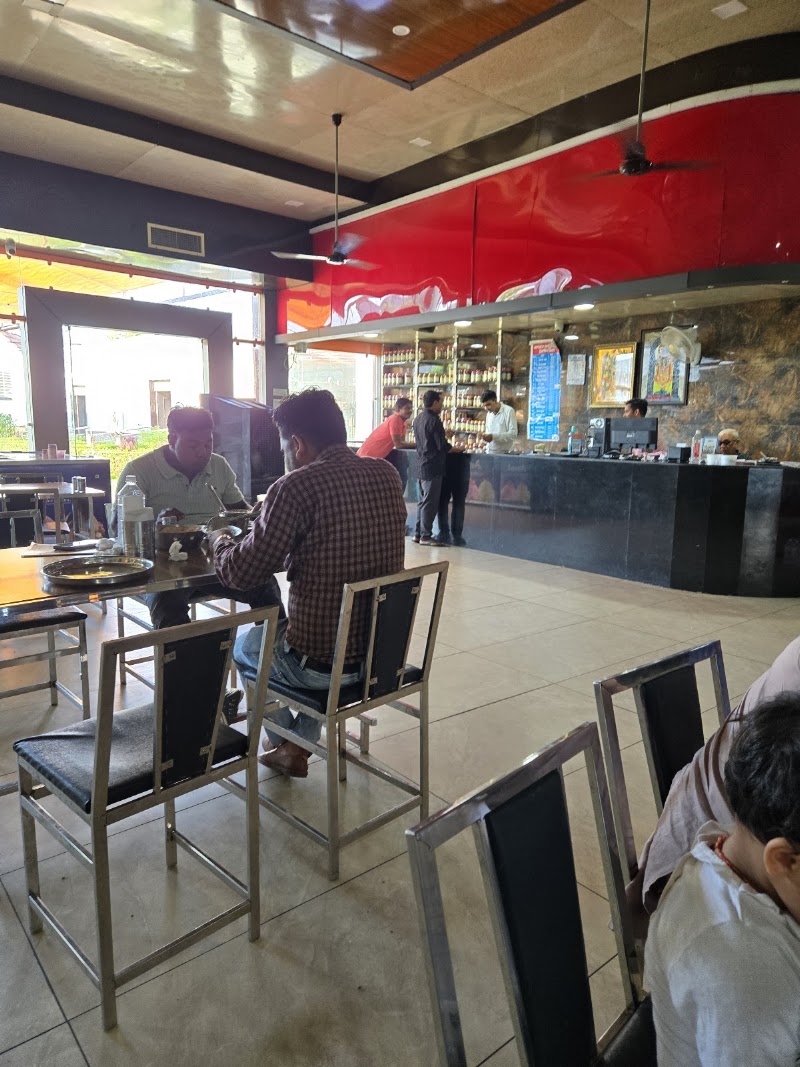 Hotel Highway King Agra Road Kandoli - Hotel Highway King Agra Road Kandoli, N.H.21 Kandoli, Dausa, Rajasthan 303501, India