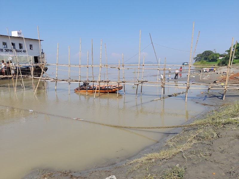 Uzan Bazar Govt. Ferry Ghat (Umananda Ghat Govt.) - Uzan Bazar Govt. Ferry Ghat (Umananda Ghat Govt.), MG Rd, Fancy Bazaar, Guwahati, Assam 781001, India