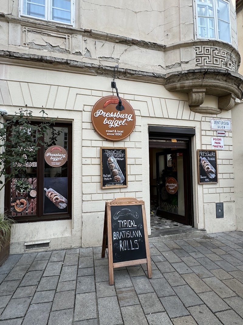 Discover Bratislava - Free & Private Walking Tours - Discover Bratislava - Free & Private Walking Tours, Františkánske námestie 8, 811 01 Bratislava-Staré Mesto, Slovakia