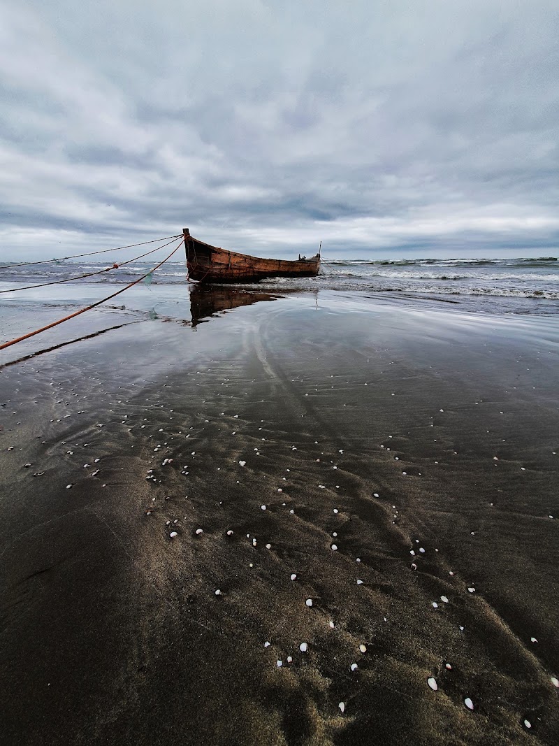 Anzali Beach Park - Anzali Beach Park, Gilan Province, Bandar Anzali, Pasdaran St, F9VV+87W, Iran