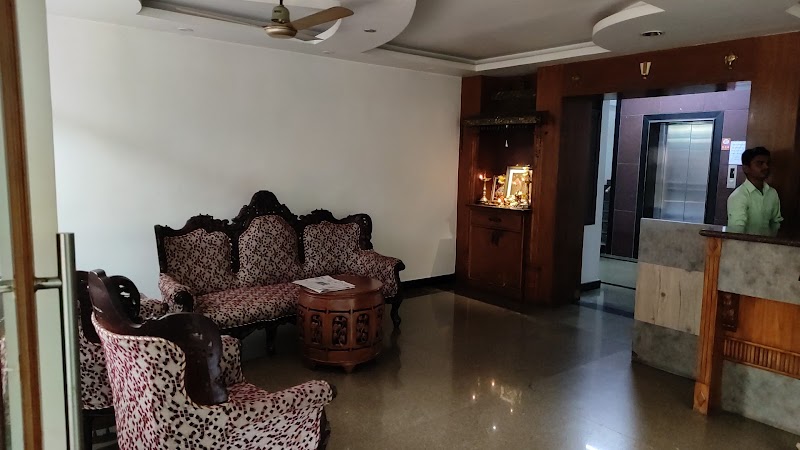 Hotel Srinivasa Residency - Hotel Srinivasa Residency near Krishna Temple Parking Area and Toilet, Rajangana, Udupi, Karnataka 576101, India