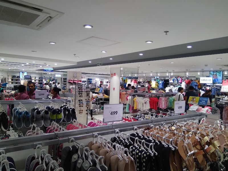 Max Shopping - Max Shopping Center Bazar, Chala Dungar Falia Rd, Chala, Dabhel, Vapi, Gujarat 396191, India