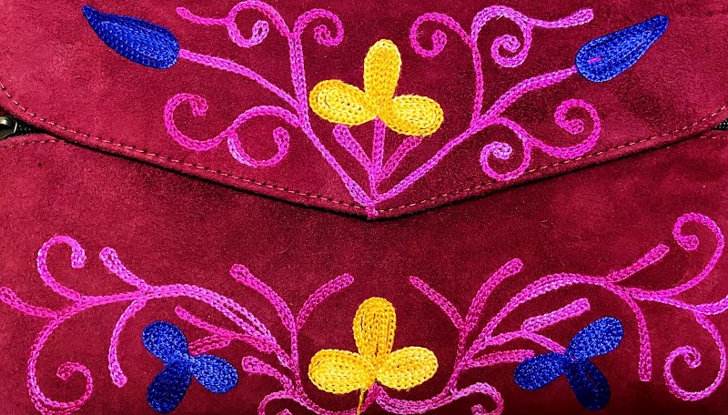 Kashmir Emporium (govt regd ) - Kashmir Emporium (govt regd ) F 110 and F 53 first floor second phase , Spencer Plaza, 769, 2nd Phase, Anna Salai, Chennai, Tamil Nadu 600002, India