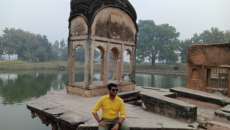 Ganesh Bagh, Chitrakoot, Uttar Pradesh - Ganesh Bagh, Chitrakoot, Uttar Pradesh, Village, Sonepur Road, behind new district hospital, Chitrakoot Dham, Karwi Mafi, Uttar Pradesh 210205, India