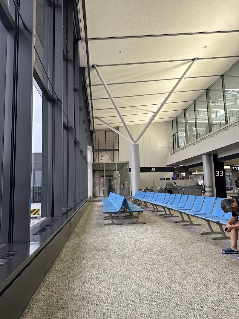 Orix Rent-a-car Narita Airport Terminal 1 - Orix Rent-a-car Narita Airport Terminal 1 Japan, 〒286-0111 Chiba, Narita, Sanrizuka, 御料牧場1-1 成田空港 第1ターミナルビル １階到着口内