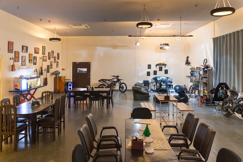 The Pitlane Cafe - The Pitlane Cafe CTS 1967, 1, Sr 50a/1B, GK Pitlane Rd, Kirtane Baug, Mundhwa, Pune, Maharashtra 411036, India