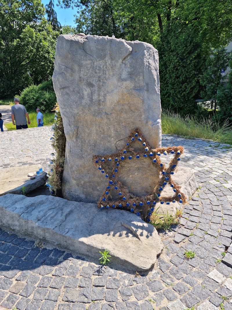 Miła 18 Memorial - Miła 18 Memorial, Miła 2, 00-001 Warszawa, Poland