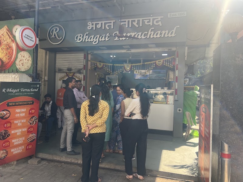 R Bhagat Tarrachand (Delivery Kitchen) - R Bhagat Tarrachand (Delivery Kitchen) Unit No. 1, Hiren Light Estate, Mogul Ln, next to Bimbo Bristol Bakery, Mahim (W), New Dinkar Co Operative Housing Society, Mahim, Mumbai, Maharashtra 400016, India
