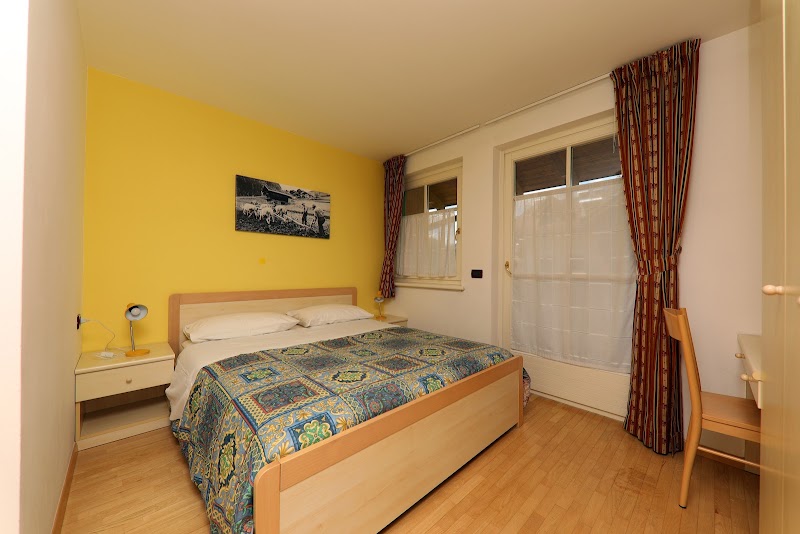 Appartamenti Villa Marta - Appartamenti Villa Marta streda de Col da l'Ost 40, 38030 Campestrin TN, Italy
