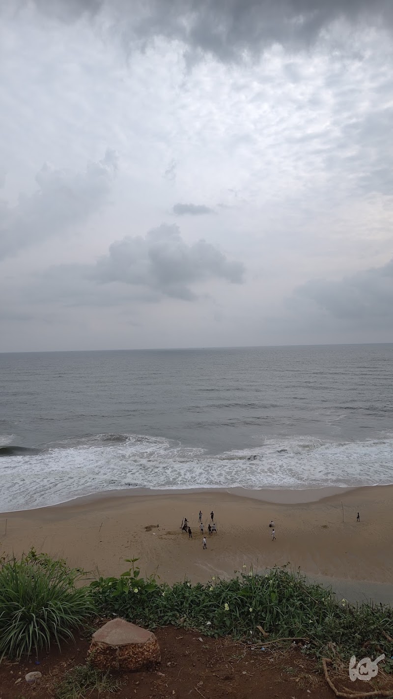 Varkala Cliff Beach/Helipad - Varkala Cliff Beach/Helipad PPP3+5RM Helipad, Varkala, Kerala 695141, India