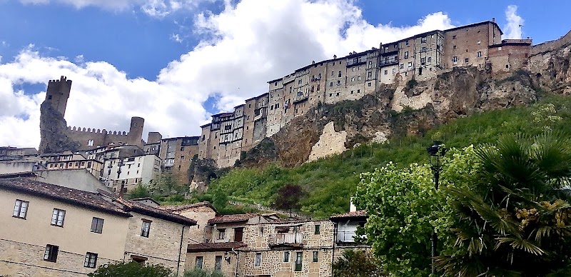Casas Colgadas - Casas Colgadas C. Obdulio Fernandez, 1, 09211 Frías, Burgos, Spain