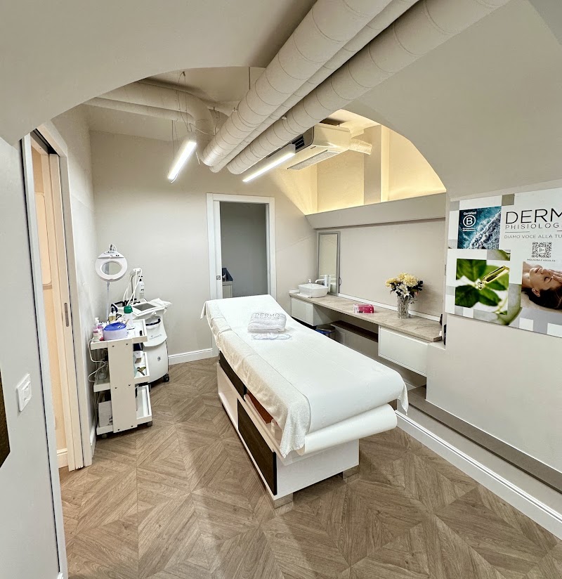 Farmacia Repubblica - Farmacia Repubblica Via Vittorio Emanuele Orlando, 73, 00185 Roma RM, Italy