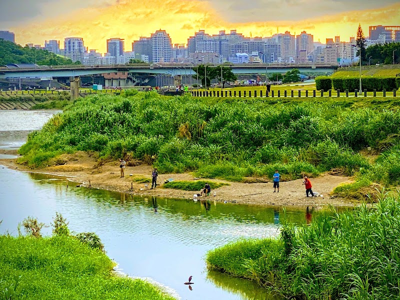 Muzha Riverside Park