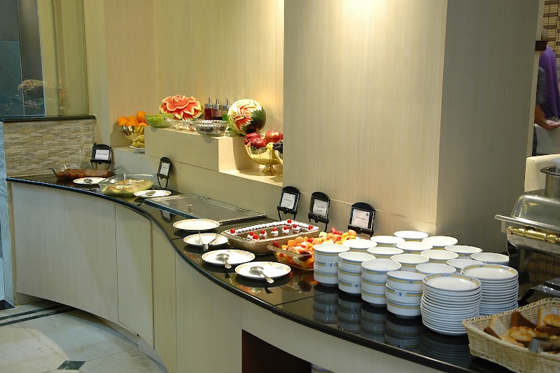 Hotel Sandesh The Prince - Hotel Sandesh The Prince, Nethra Nivas, 3, Nazarbad Main Rd, Nazarbad, Mysuru, Karnataka 570010, India