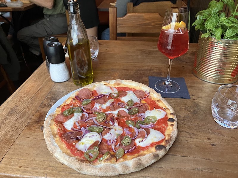 Pizza Bertoldi Jakubská - Pizza Bertoldi Jakubská Jakubská 2, 110 00 Praha 1-Staré Město, Czechia