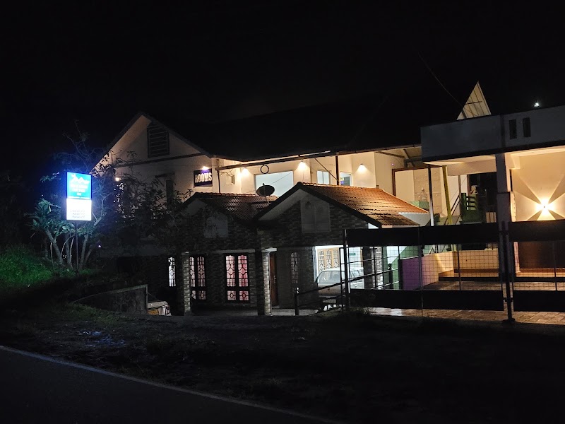 BLUE MOON COTTAGE - BLUE MOON COTTAGE 685565, Anachal - Kunchithanny Rd, Aadit, Kerala 685565, India