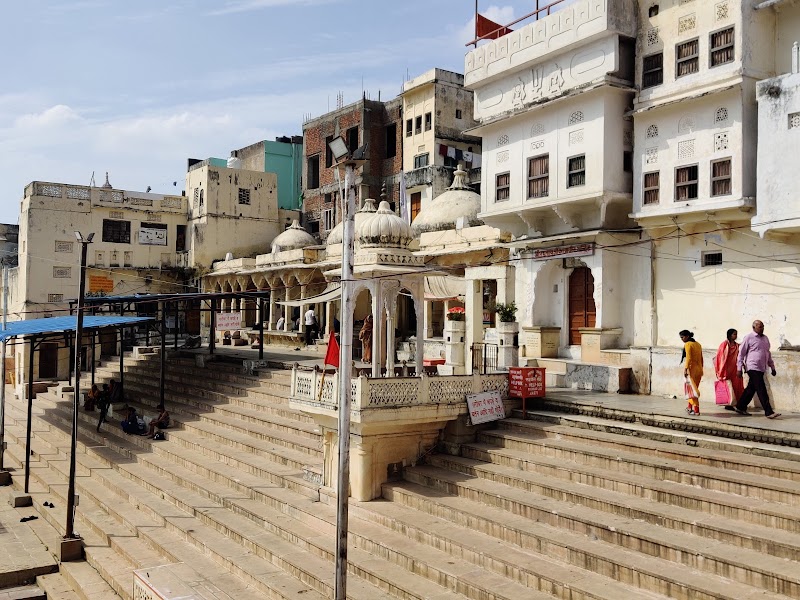 Varah Ghat - Varah Ghat, FHQ4+V8X, Choti Basti, Pushkar, Rajasthan 305022, India