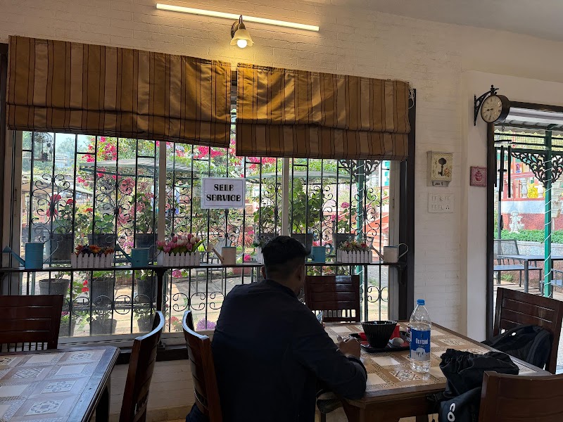 Garden Cafe - Garden Cafe Shop No 07 At Bhose Khind Mahableshwar Main Road, Panchgani - Mahabaleshwar Rd, Bhose, Maharashtra 412805, India