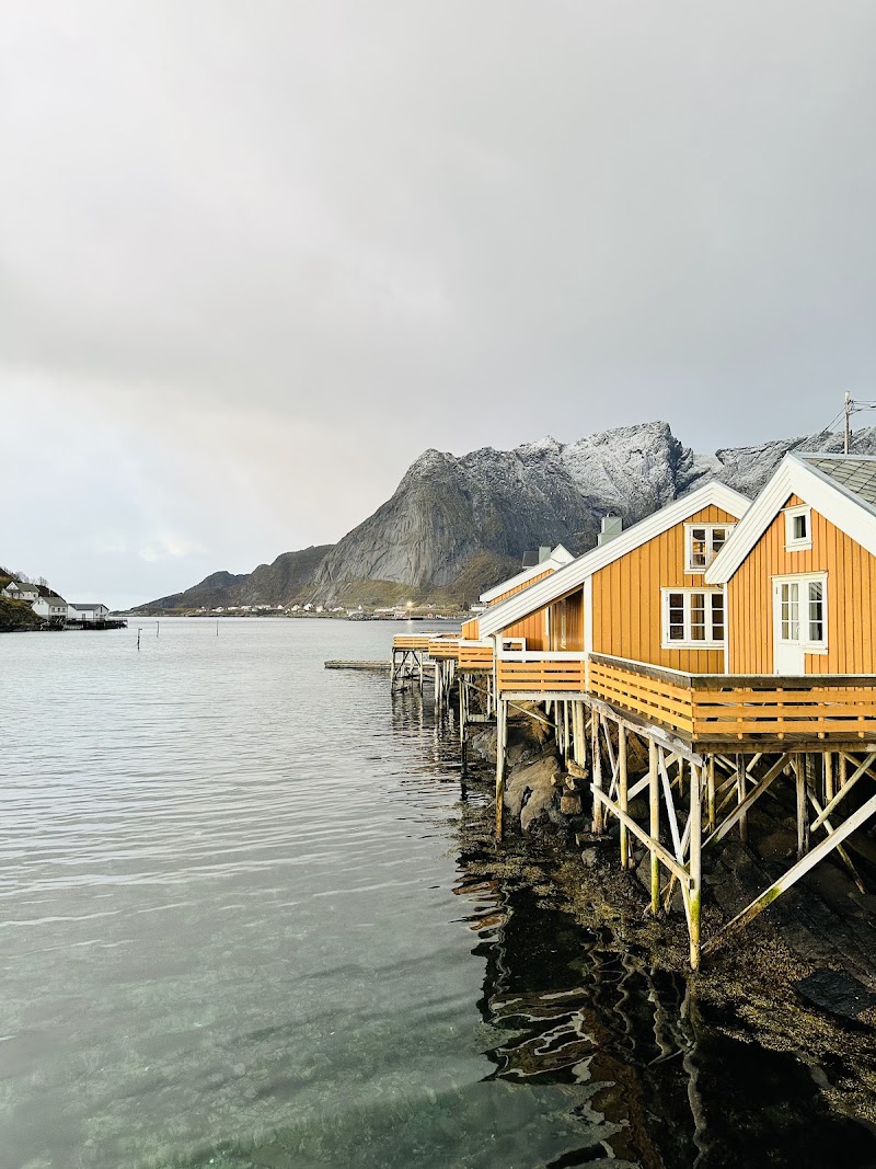 Sakrisøy Rorbuer AS - Sakrisøy Rorbuer AS Sakrisøya 2, 8390 Reine, Norway