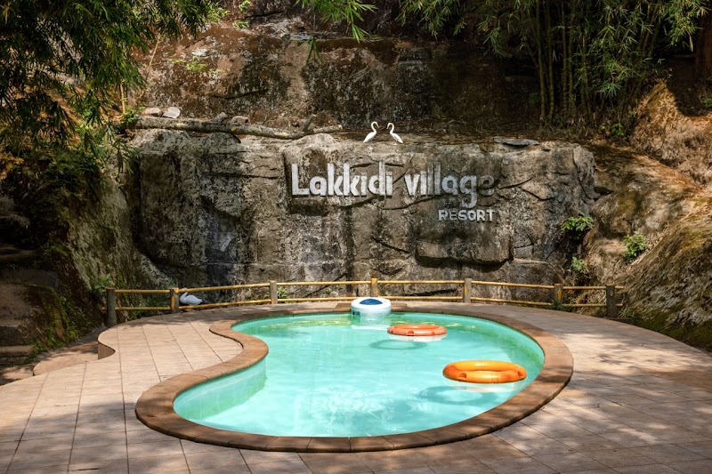 Lakkidi Village Resort - Lakkidi Village Resort, Lakkidi, near Veterinary College, Wayanad, Kunnathidavaka, Keralam 673576, India