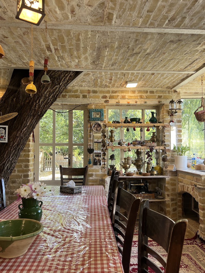 Ilkhani Amir ecotourism residence - Ilkhani Amir ecotourism residence, CQJX+J6X, Soltaniyeh, Zanjan Province, Iran