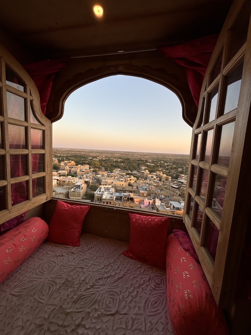 Mud Mirror Guest House - Mud Mirror Guest House, On fort, near Jain temple, Dhibba Para, Manak Chowk, Amar Sagar Pol, Jaisalmer, Rajasthan 345001, India