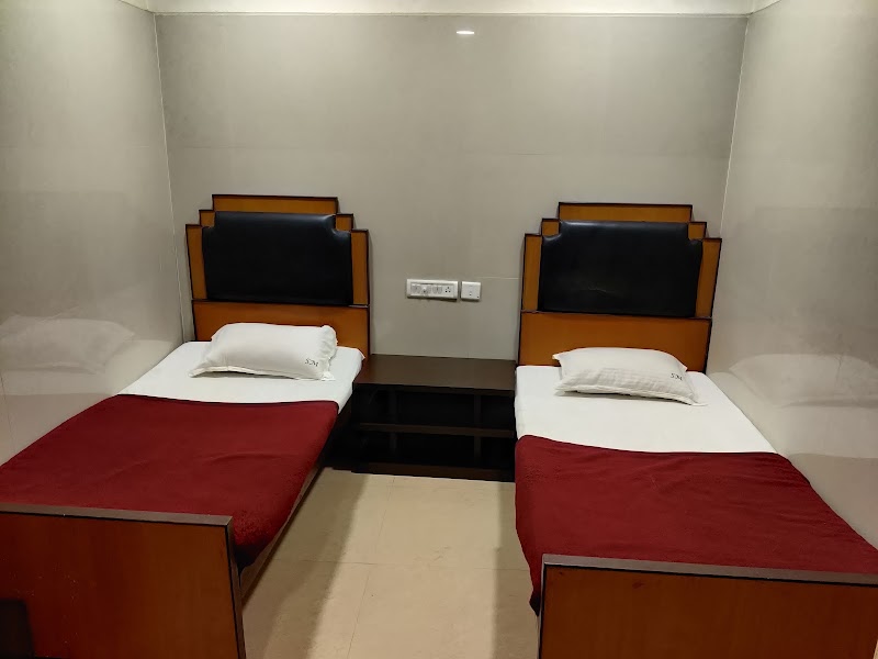 Sarada Nivas Lodging - Sarada Nivas Lodging 3, Appar Swami Koil St N, Luz, Mylapore, Chennai, Tamil Nadu 600004, India