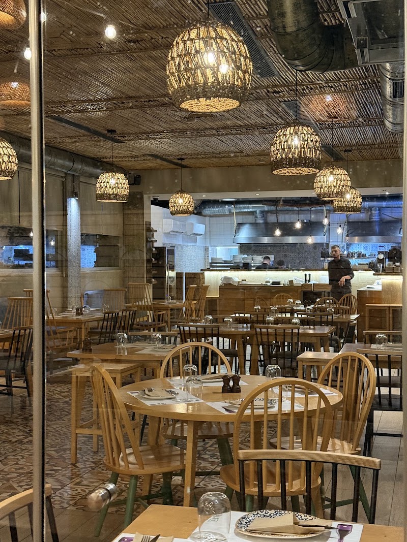 Elia Backyard Restaurant - Elia Backyard Restaurant Vasileos Pavlou Square 11, Larnaka 6023, Cyprus