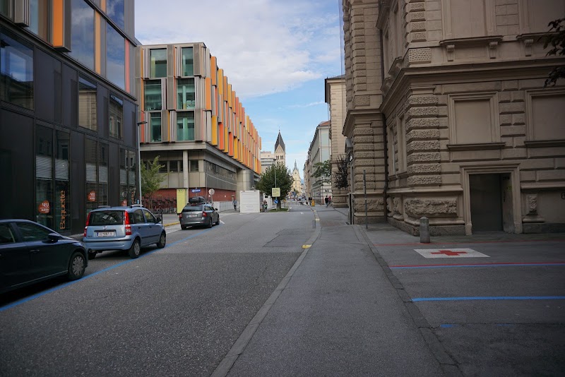 Department of Dermatology u. Venereology - Department of Dermatology u. Venereology Anichstraße 35, 6020 Innsbruck, Austria