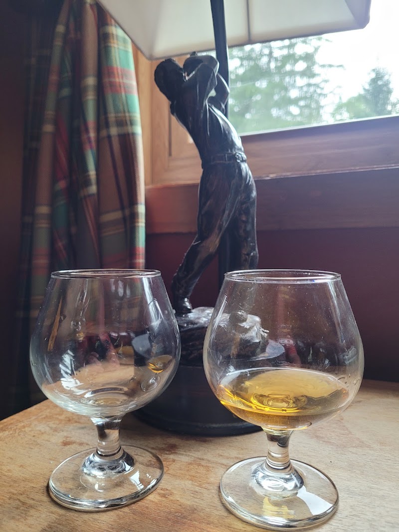 The Brae Loch Inn - The Brae Loch Inn, 5 Albany St, Cazenovia, NY 13035, USA
