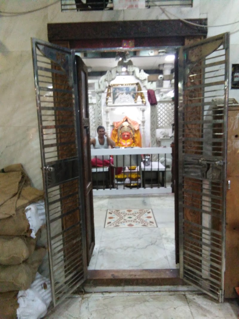 अंबा माई मंदिर - अंबा माई मंदिर 61/63, Mumba Devi Marg, Mumbadevi Area, Bhuleshwar, Mumbai, Maharashtra 400002, India
