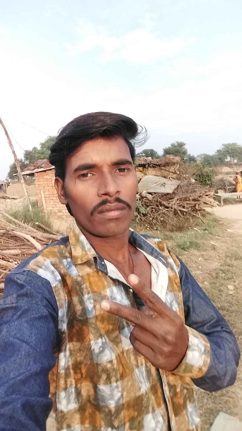 Hanuman Mandir,bus Stand Kera - Hanuman Mandir,bus Stand Kera PPW4+MXC, Kera - Misda Rd, Kera, Chhattisgarh 495557, India