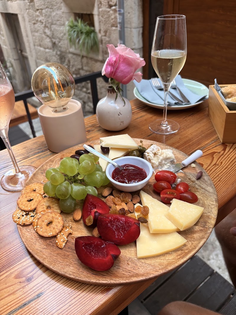 Mariola wine bar - Mariola wine bar, Ul. Antuna Rozanovića 13, 20260, Korčula, Croatia
