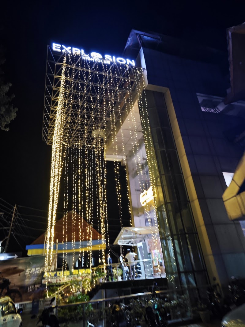 Explosion NightClub - Explosion NightClub Ground Floor, Piccadily Multiplex, Mall Rd, Siyal, Manali, Himachal Pradesh 175131, India