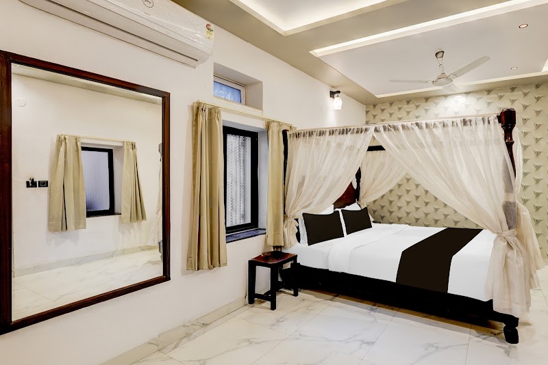 Hotel Lake N Hill View - Hotel Lake N Hill View & Rope Way, 60, near Fatehsagar Lake, beside Jain Temple, Dewali, Panchwati, Udaipur, Rajasthan 313001, India