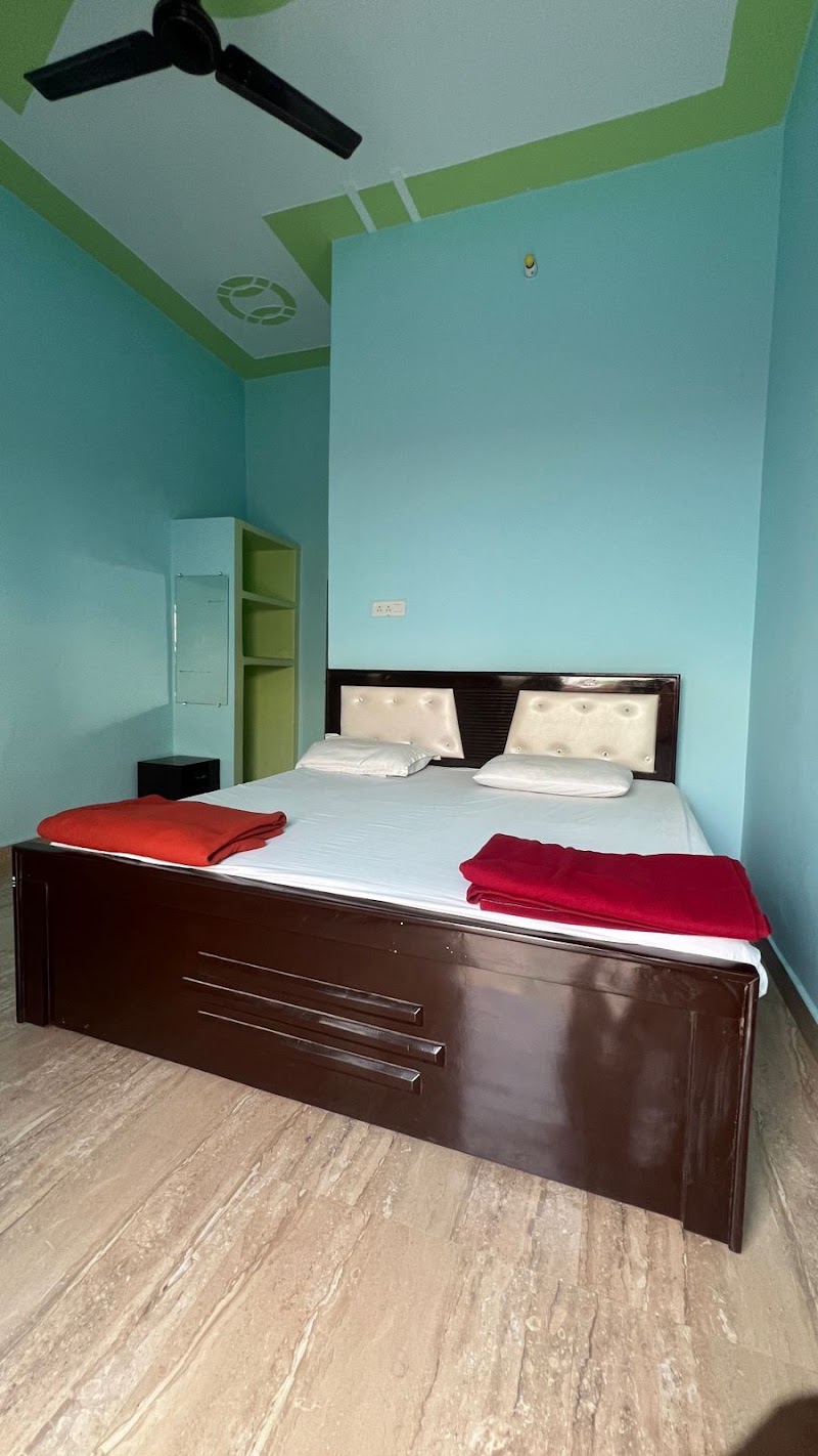 HOTEL VIJAY PALACE - HOTEL VIJAY PALACE, 21/4/2A, Sapt Sagar Colony, Tulsi Nagar, Ayodhya, Uttar Pradesh 224123, India