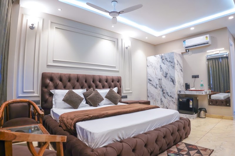 Hilltop Heaven Kasauli By Elvora Hotels & Resorts - Hilltop Heaven Kasauli By Elvora Hotels & Resorts Kasauli, Himachal Pradesh 173204, India