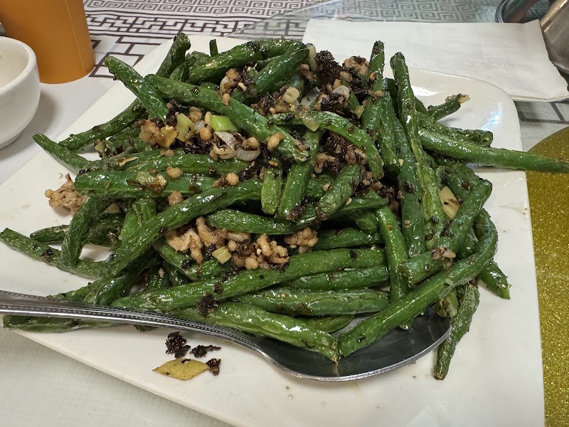 Yee's Cantonese Kitchen（阿二美食） - Yee's Cantonese Kitchen（阿二美食）, 220 W 31st St, Chicago, IL 60616, USA