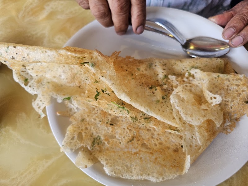 Amrut Sagar Fast Food - Amrut Sagar Fast Food Rizvi Place Society, 31, Hill Rd, opp. Marks & Spencer Showroom, Santosh Nagar, Bandra West, Mumbai, Maharashtra 400050, India