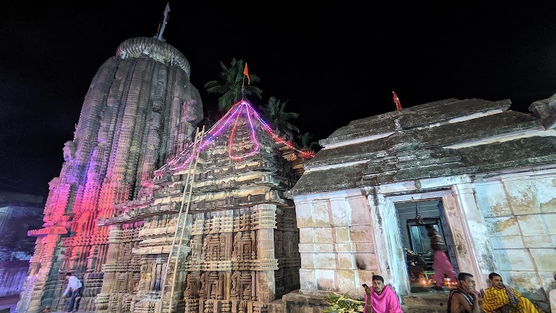 Dakshya Prajapati Temple Khurda Odisha - Dakshya Prajapati Temple Khurda Odisha, Q5HC+J6P, Banapur Rd, Banapur, Odisha 752031, India
