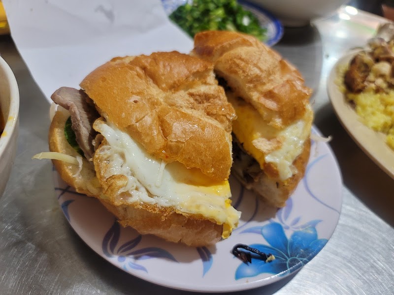 bun bo hue v.hai - bun bo hue v.hai 149 Châu Thị Vĩnh Tế, Ngũ Hành Sơn, Đà Nẵng 550000, Vietnam