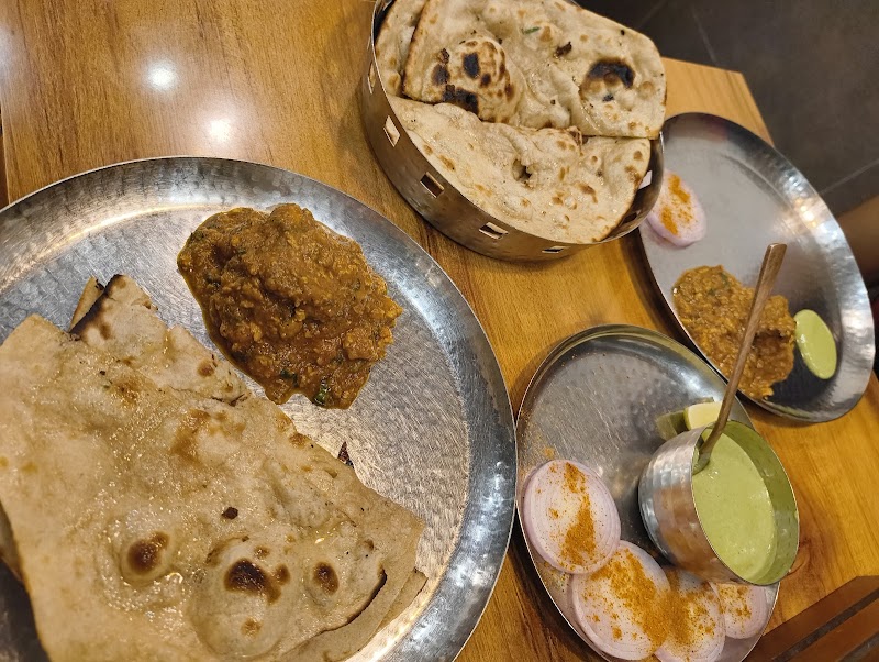 Kake Da Hotel Malad - Kake Da Hotel Malad Shop no 2,3, Pleasant Park, New Link Rd, opposite Movietime Theatre, Malad, Evershine Nagar, Malad West, Mumbai, Maharashtra 400064, India