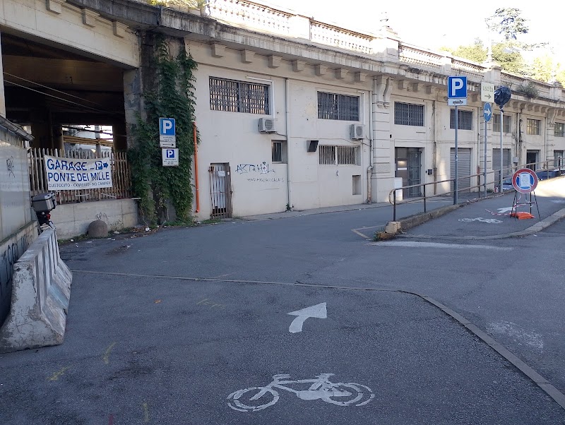 Garage Ponte dei Mille - Garage Ponte dei Mille, Via Raffaele Rubattino, 9, 16126 Genova GE, Italy